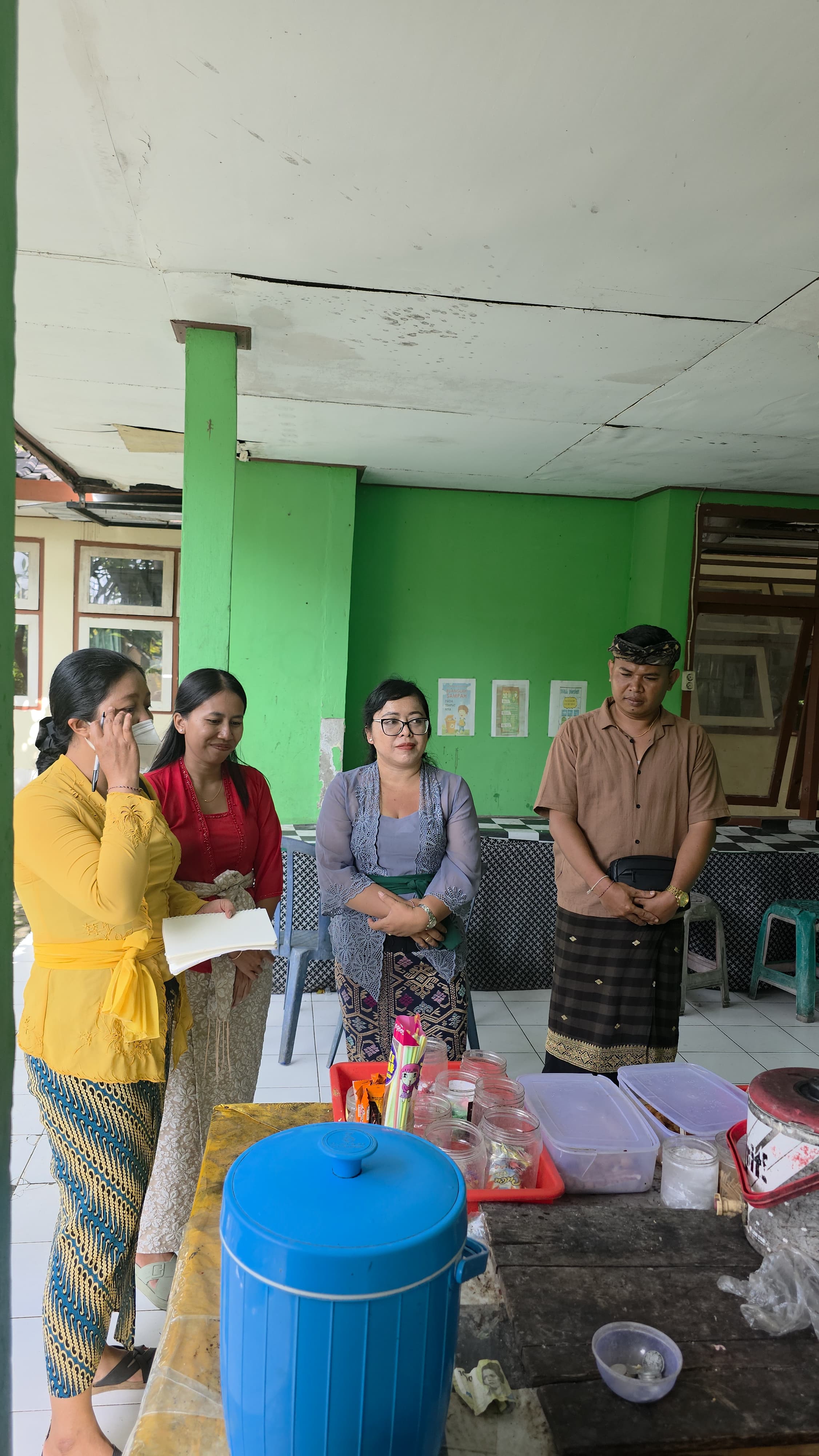 Monitoring kantin sehat sekolah di SD Negeri 1 Pemecutan